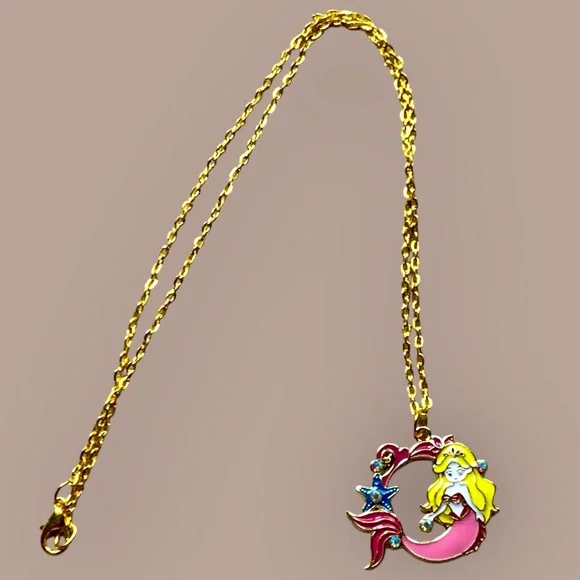 Gold Mermaid Pendant Necklace ‘Arista’ Little Mermaid - Picture 2 of 2